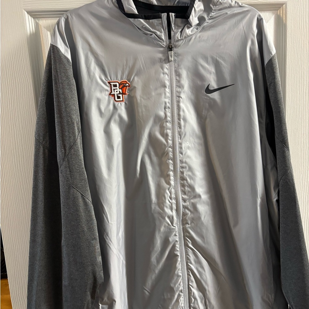 Nike Silver and Gray Men's Windbreaker